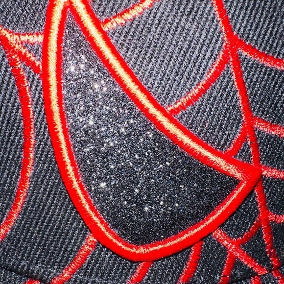 NWOT Spider-Man Eyes Web Embroidered Adjustable Boys Baseball Cap - Picture 3 of 6